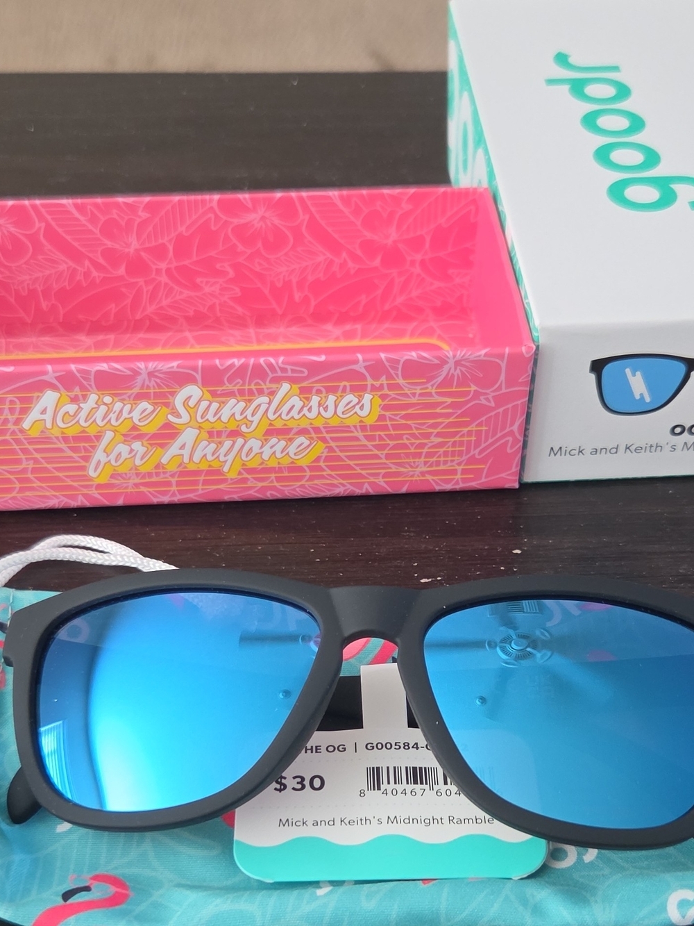 Adult Unisex Blue Mirrored Sunglasses